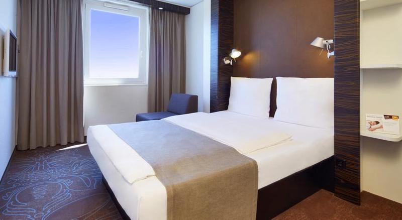 B&B Hotel Duesseldorf City-Sued Εξωτερικό φωτογραφία